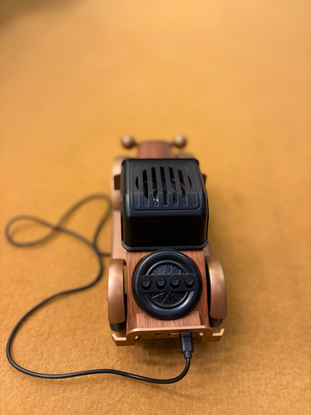 Vintage Gramophone Tower Bluetooth Speaker