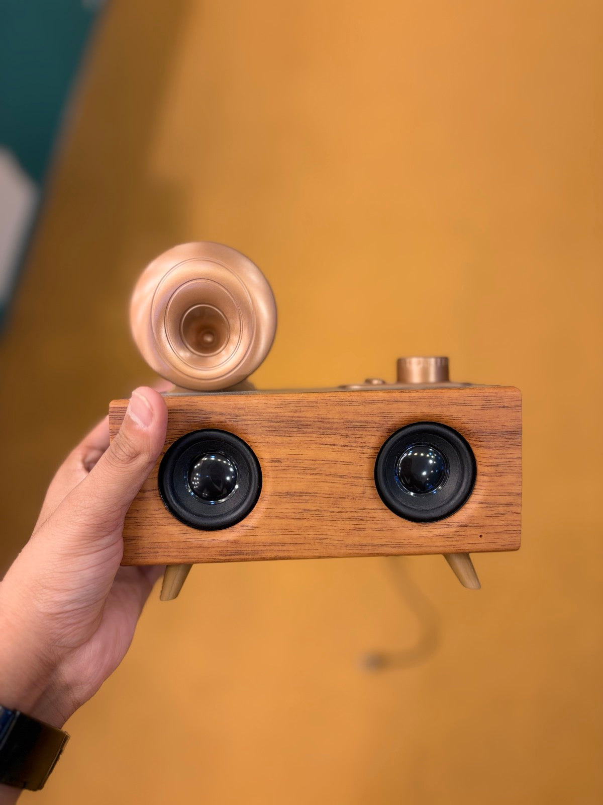 Vintage Gramophone Tower Bluetooth Speaker