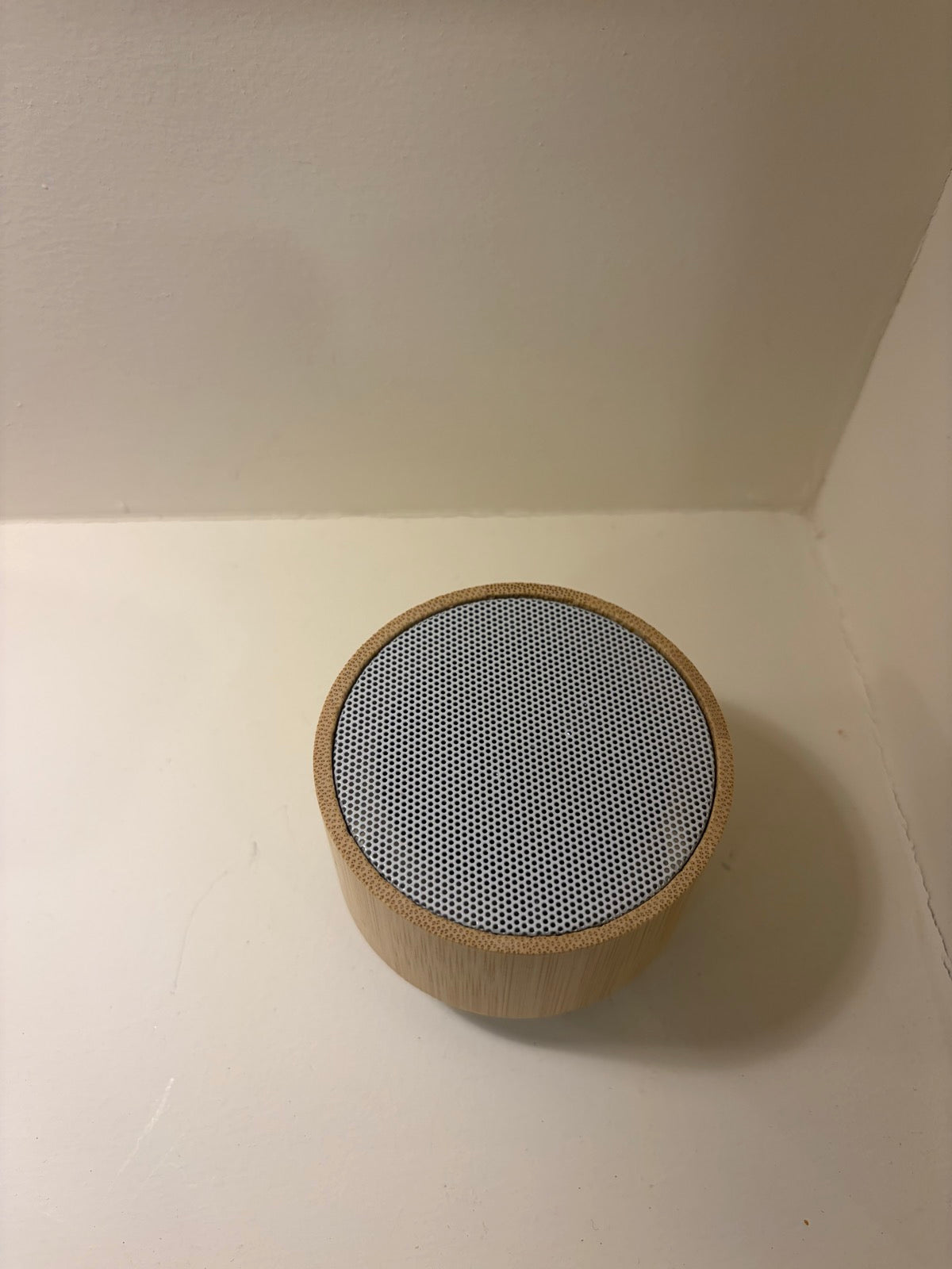Bamboo Round Bluetooth Speaker – MM 9
