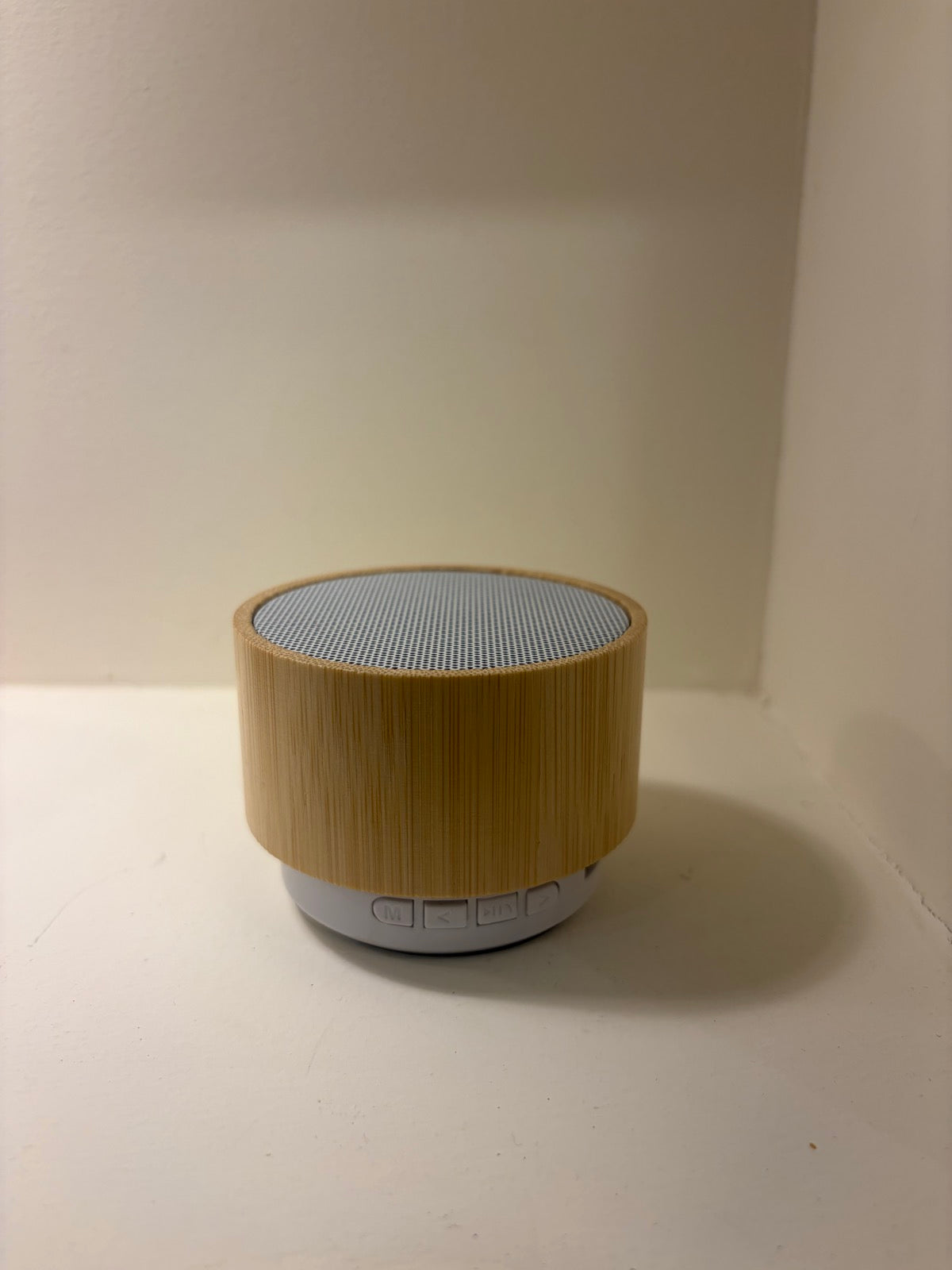 Bamboo Round Bluetooth Speaker – MM 9