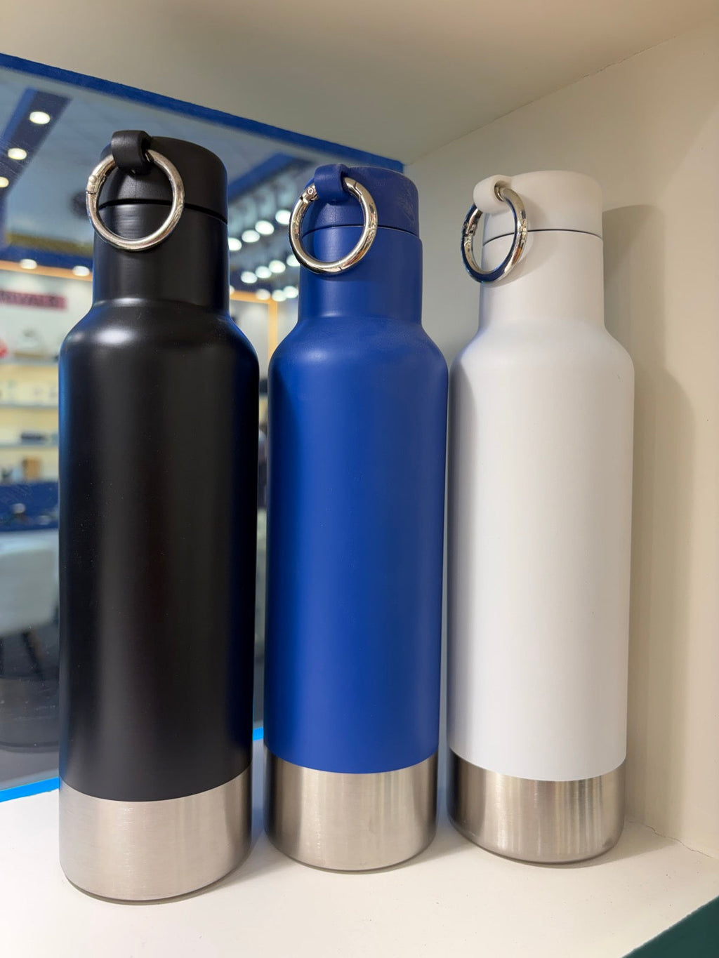 Steel Bottle with Carabiner Clip 1000 ml – MGH 2170